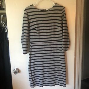 Old Navy Knee length dress